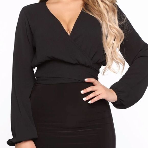 Sheer open front wrap around‎ top - Picture 2 of 6